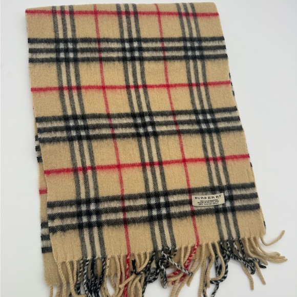Burberry 100% Cashmere Scarf - Picture 2 of 2
